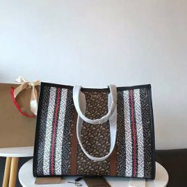 Picture of Burberry Lady Handbags _SKUfw91858383fw